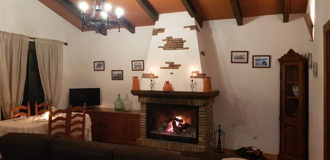 מאלגה Casa Rural La Higuera Chica מראה חיצוני תמונה
